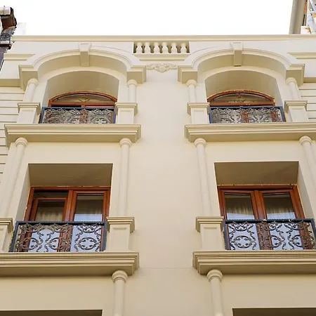 Sunlife Oldcity Szálloda 3*