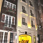 Szálloda Sunlife Oldcity 2*